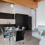 Townhouse N26 Apartament *